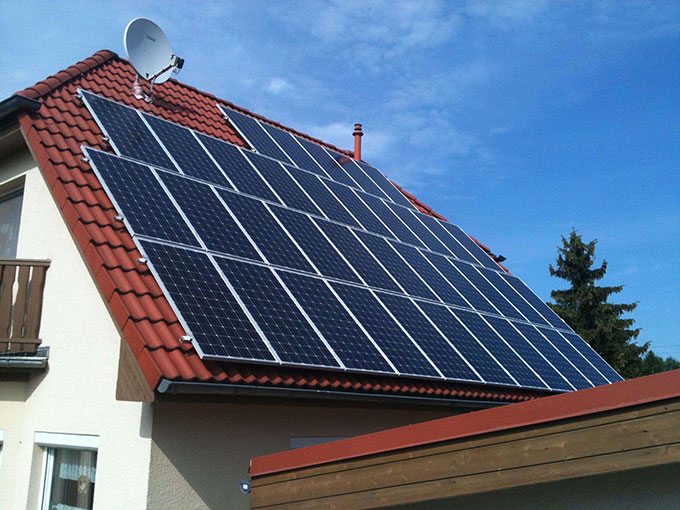 Photovoltaic-roof-generation